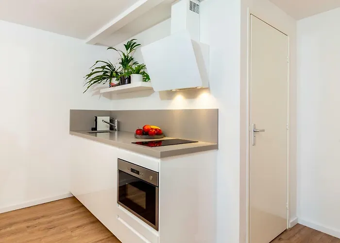 New Designer In Centre 38b Apartamento